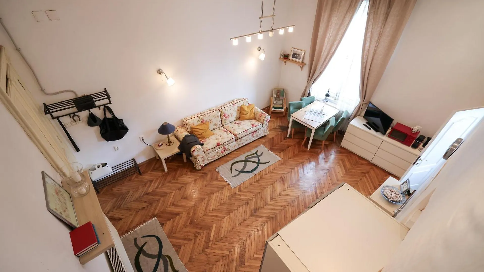 Apartment Fatcat Central Studio Bucharest